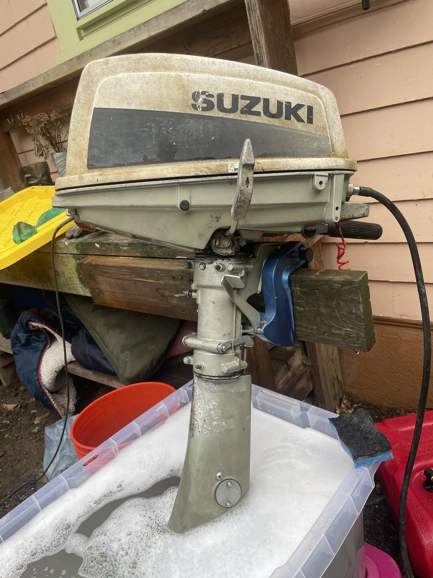 Suzuki, Dt8 8 hp two stroke outboard motor
