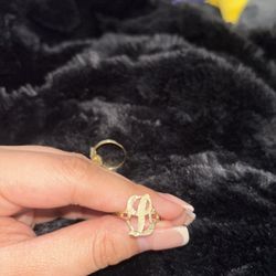 “ L “ Shaped Gold Ring