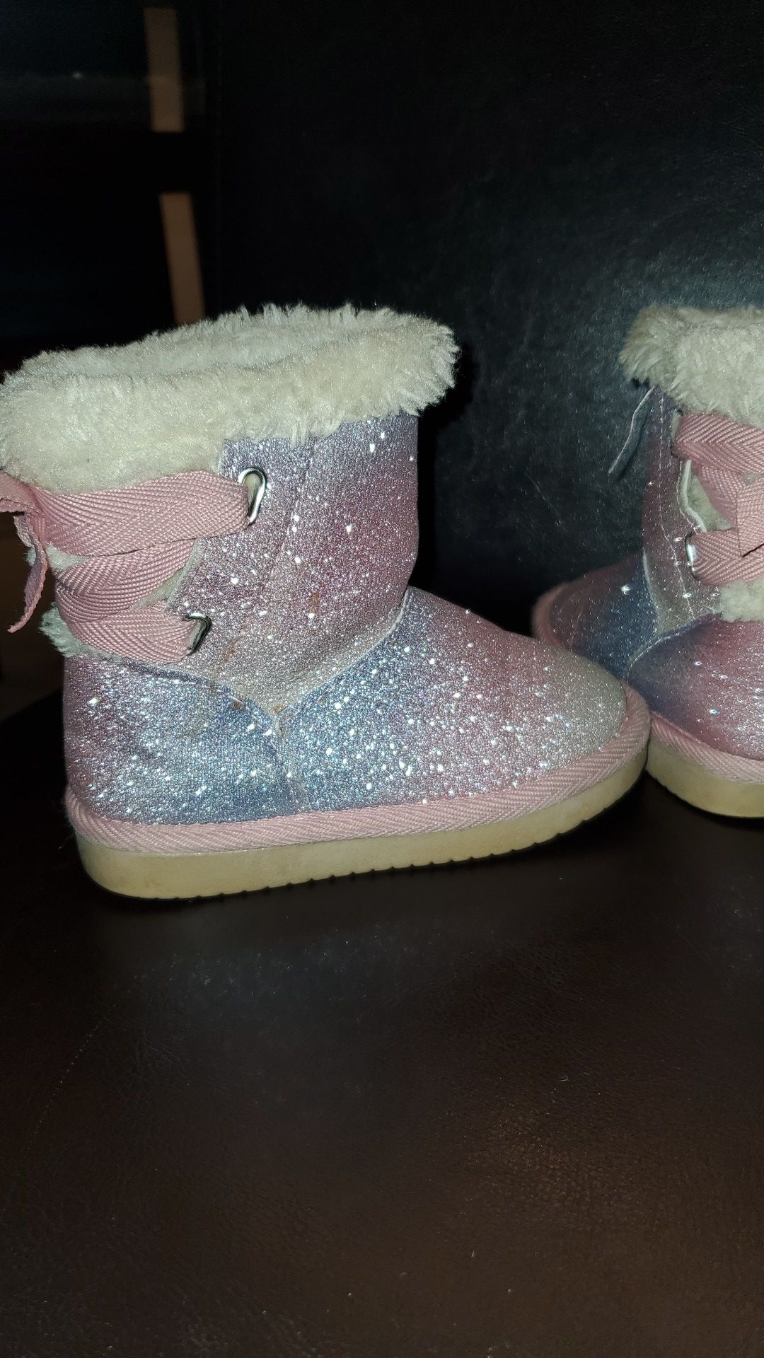 Size 8 little girls glittery fur boots