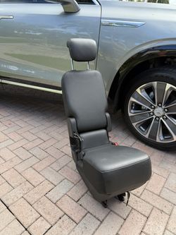 Second-row Middle Seat PACÍFICA