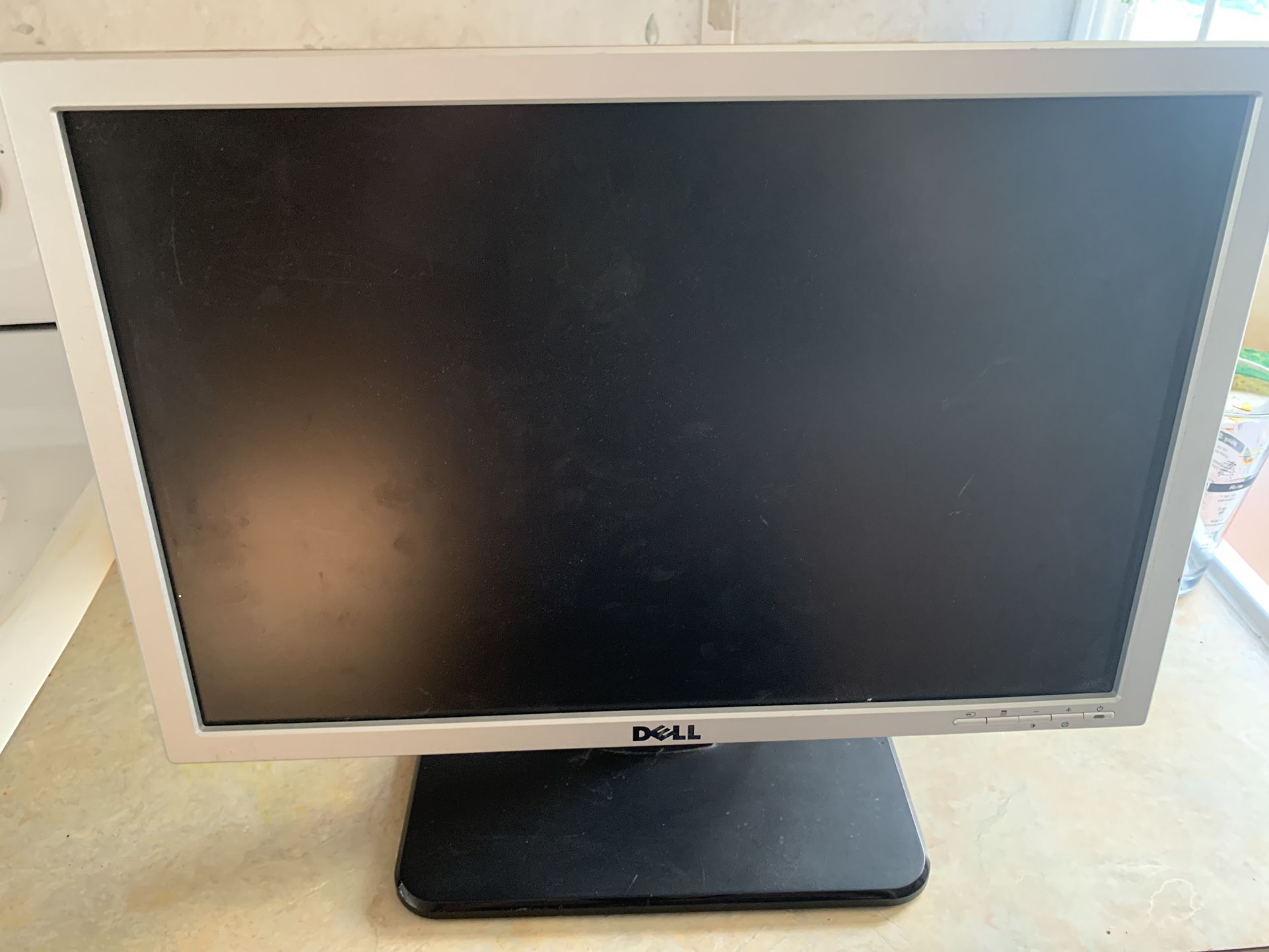 Dell adjustable 19 inch monitor - SE198wfof