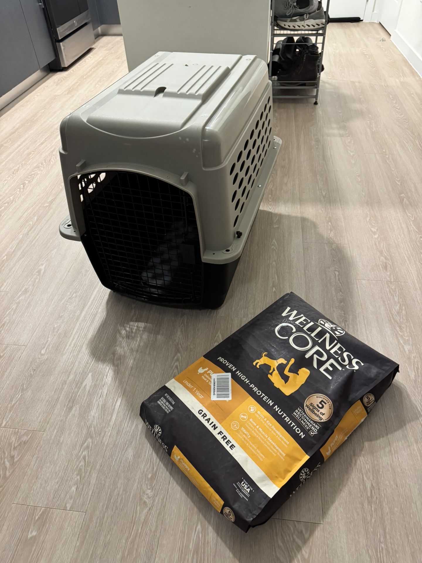 Dog Kennel + Dog Food