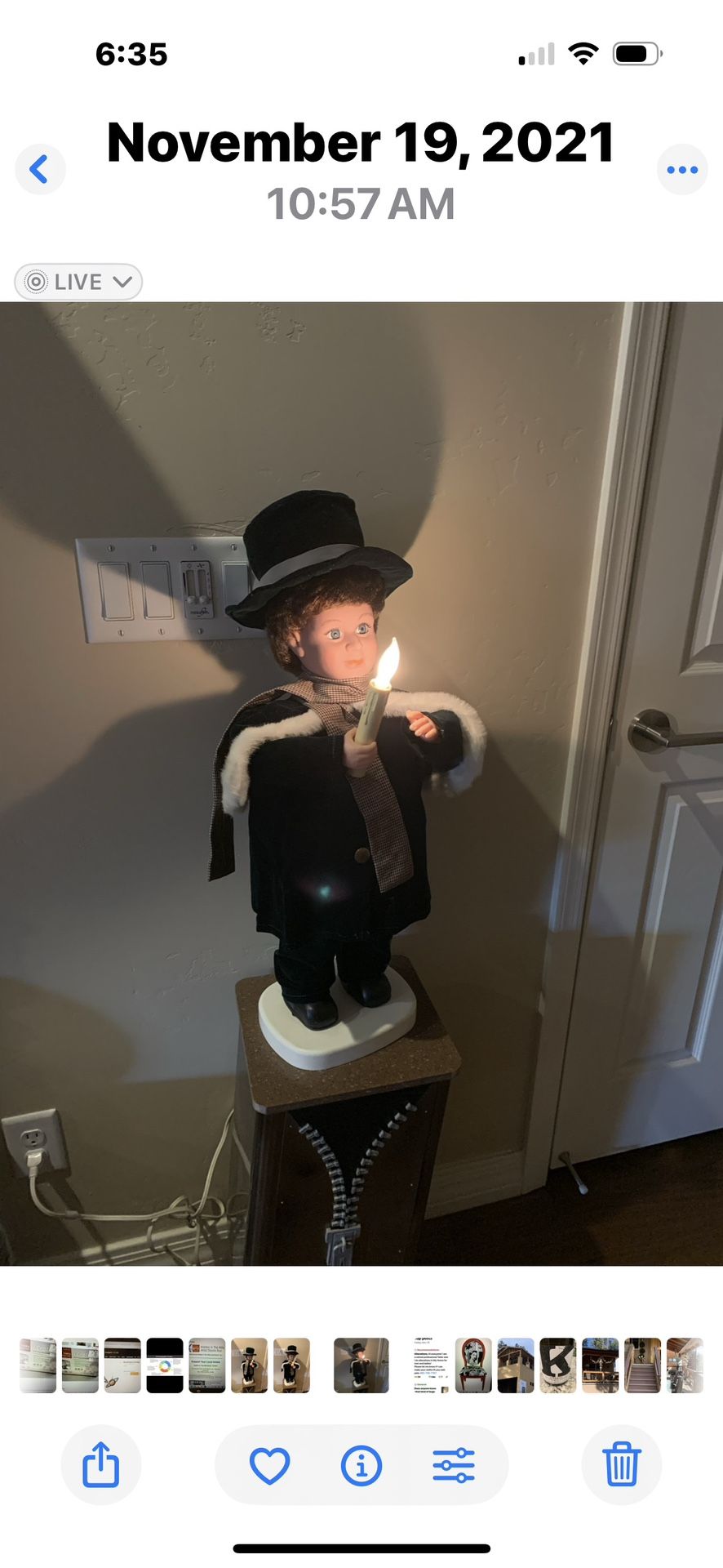 Vintage Animated Christmas Caroler