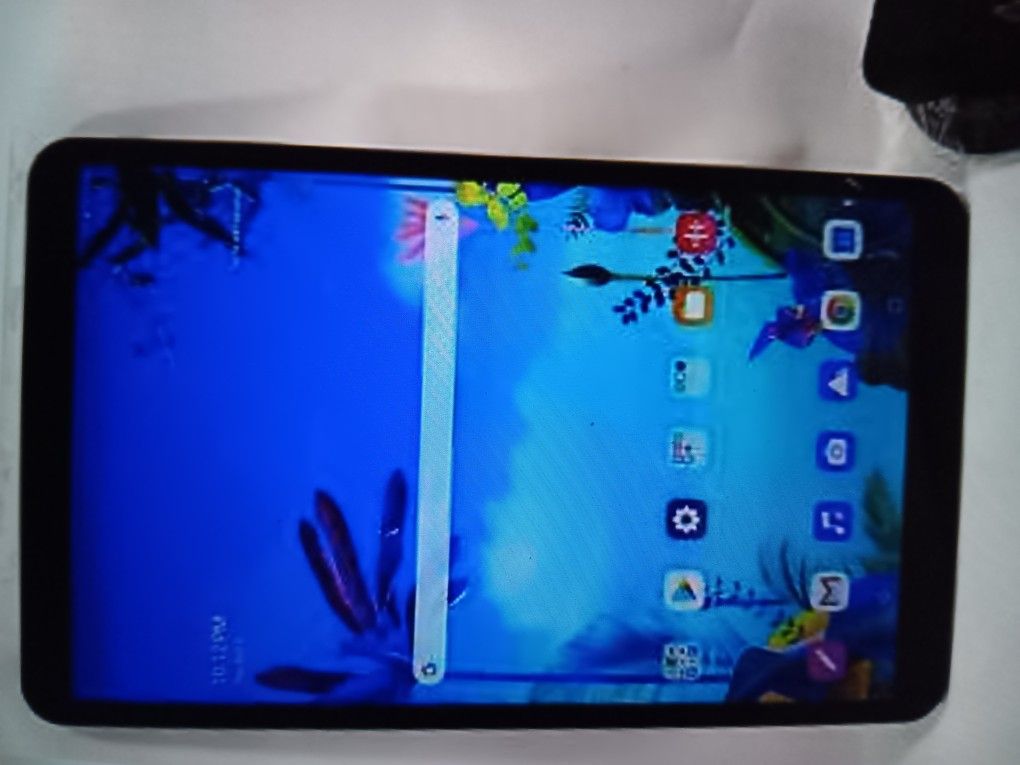 LG Tablet Unlocked. 10.1 Inches Screen. Sim And Wifi