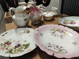 Vintage Floral Porcelain Collection