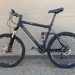 Moutain Bike - Dual Suspension 26” Tires