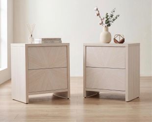 Set of 2 Light Wood Nightstands with Drawers