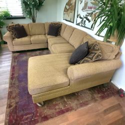 4-Piece Ashley Furniture Sectional Couch Sofa **All NYC Delivery**