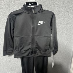 nike boys 2 piece 