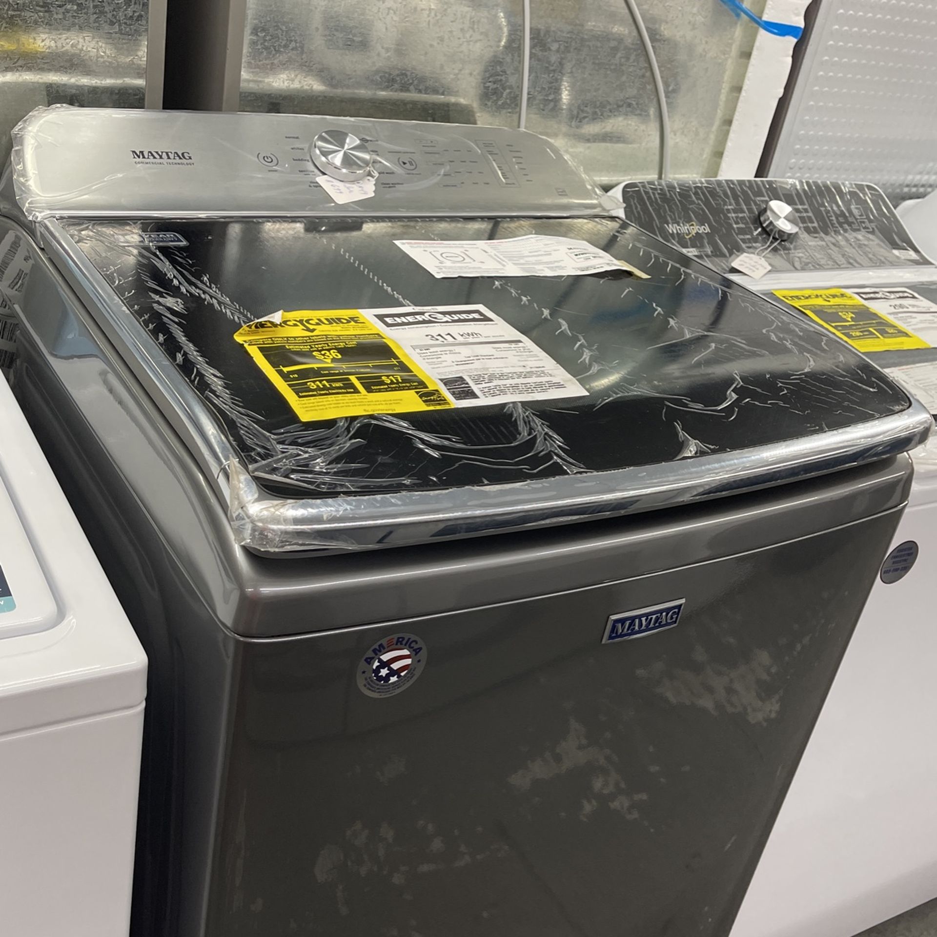 New Scratch And Dent Maytag Washer. 1 Year Warranty