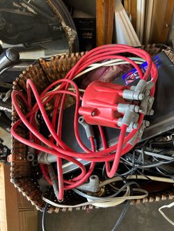 Distributor and wires