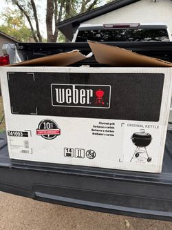 Webber kettle grill  22”