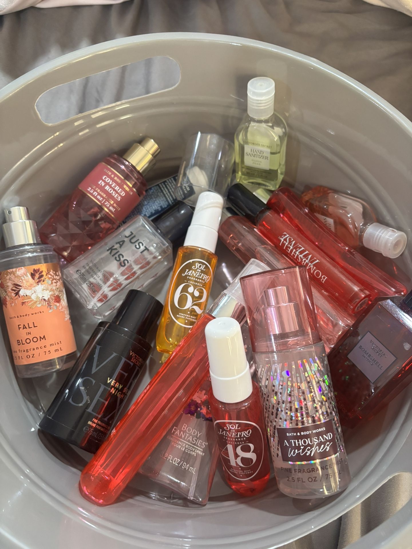 Victoria secret , bath and body work , sol de janerio