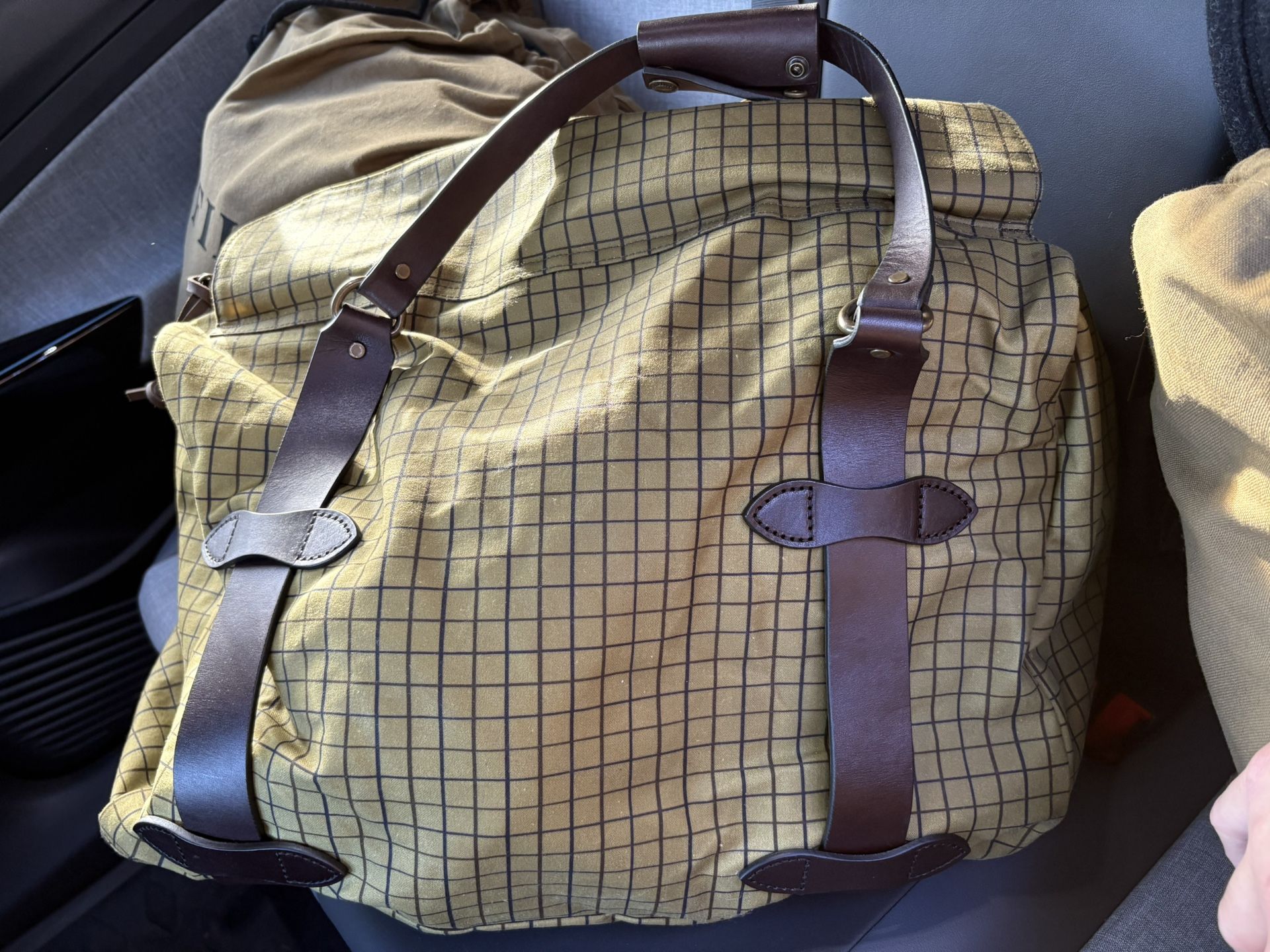 filson flyway green oil tin duffle bag New With Tag