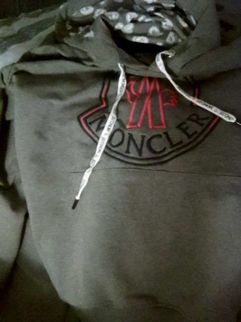 Moncler Jogger Outfit