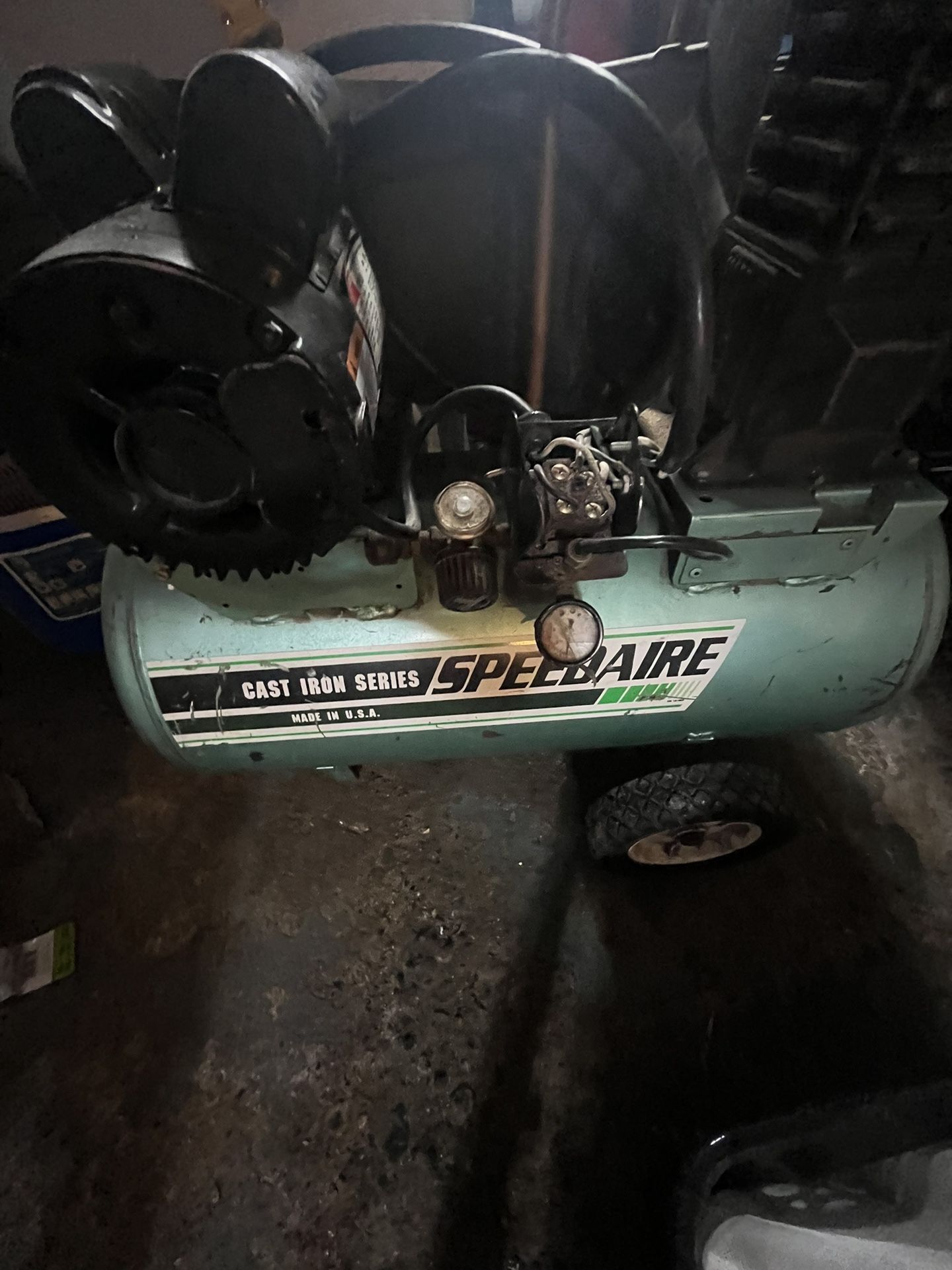 Speedaire 13 gallon air compressor