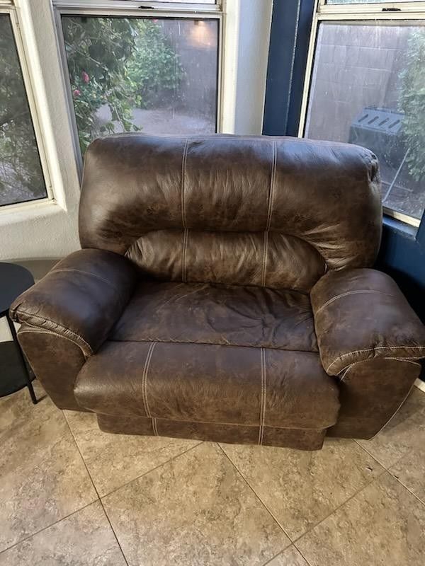 Oversized Recliner