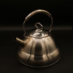 Vintage 2.8 QT Stainless Steel Culinary Essentials Stove top Kettle