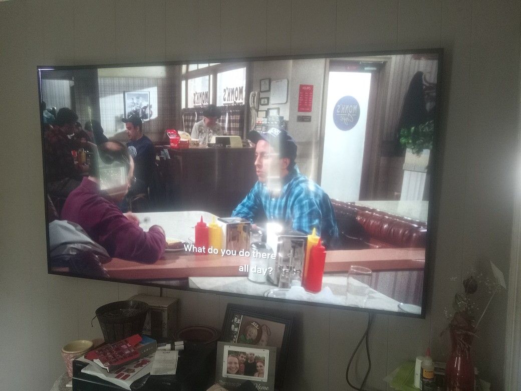 Seventy five inch flat screen t v works good