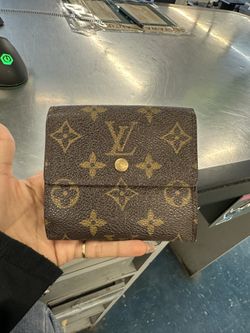 LOUIS VUITTON (‼️ASK FOR KASSY‼️)
