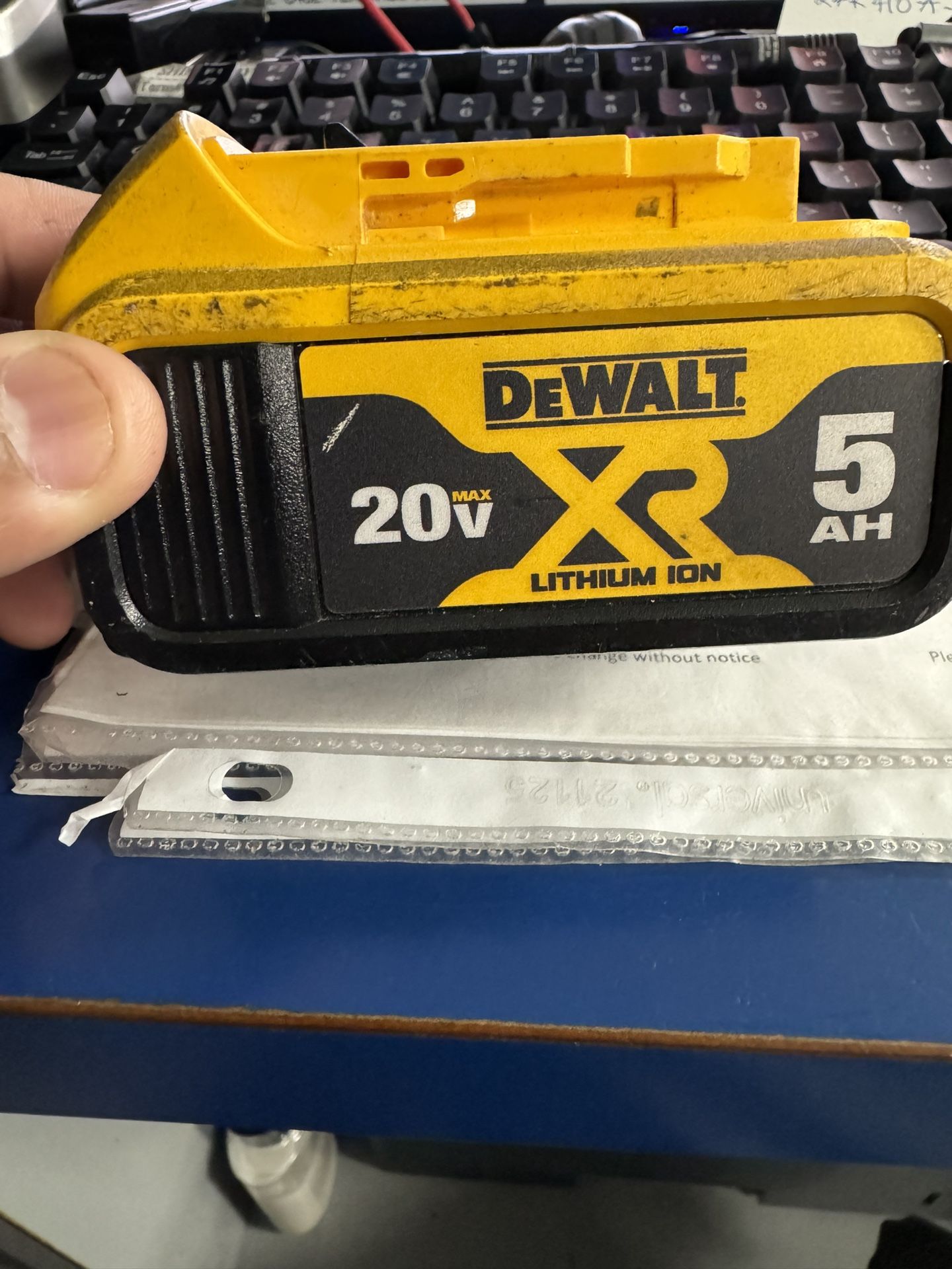 Dewalt Battery