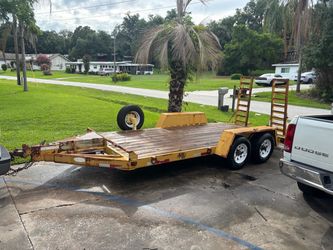 22’ Yellow Flatbed Equipment Trailer with Ramps