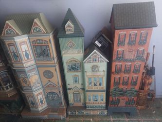 House style cabinets (5)