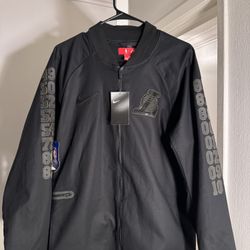 Lakers 2016 Limited Edition Nike Jacket (Large)