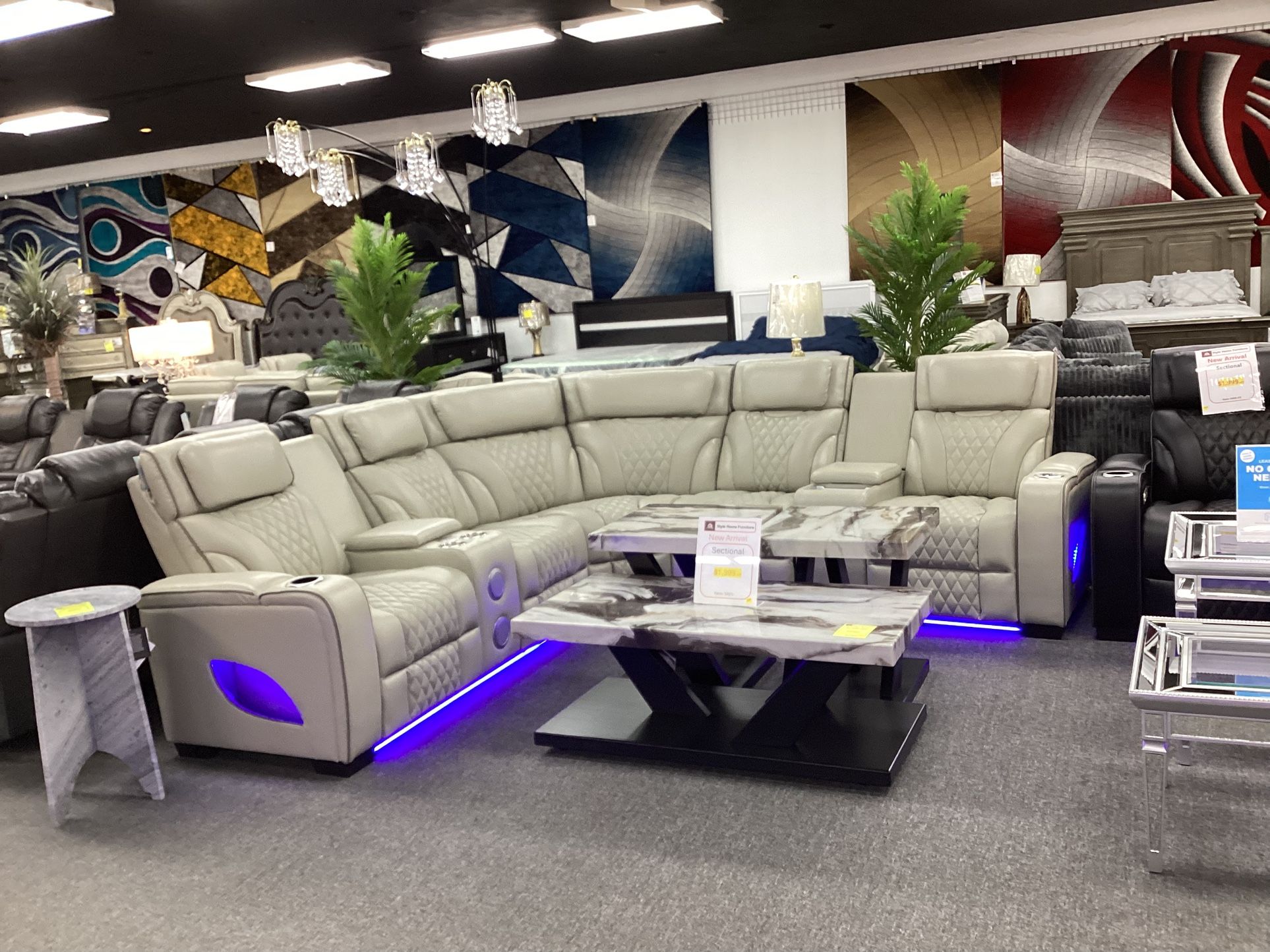 Sectional $1,999.99