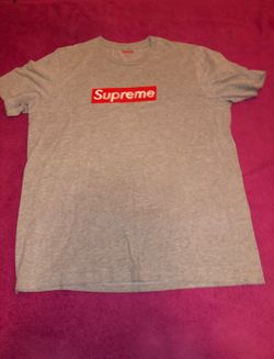 Men’s Supreme Classic Logo Tshirt Size XL In Good Conditions