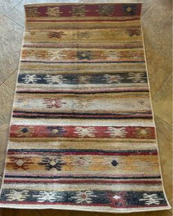 New 3x5 indoor outdoor boho- area rug. Designed for high traffic use