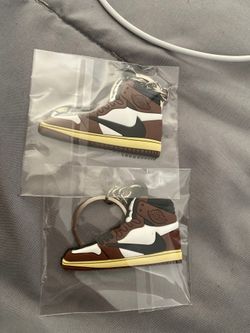 Travis Scott keychain