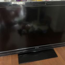 Selling 48 inch TV
