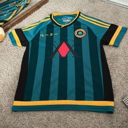 Boxlunch Hunter X Hunter Gon Soccer Jersey 