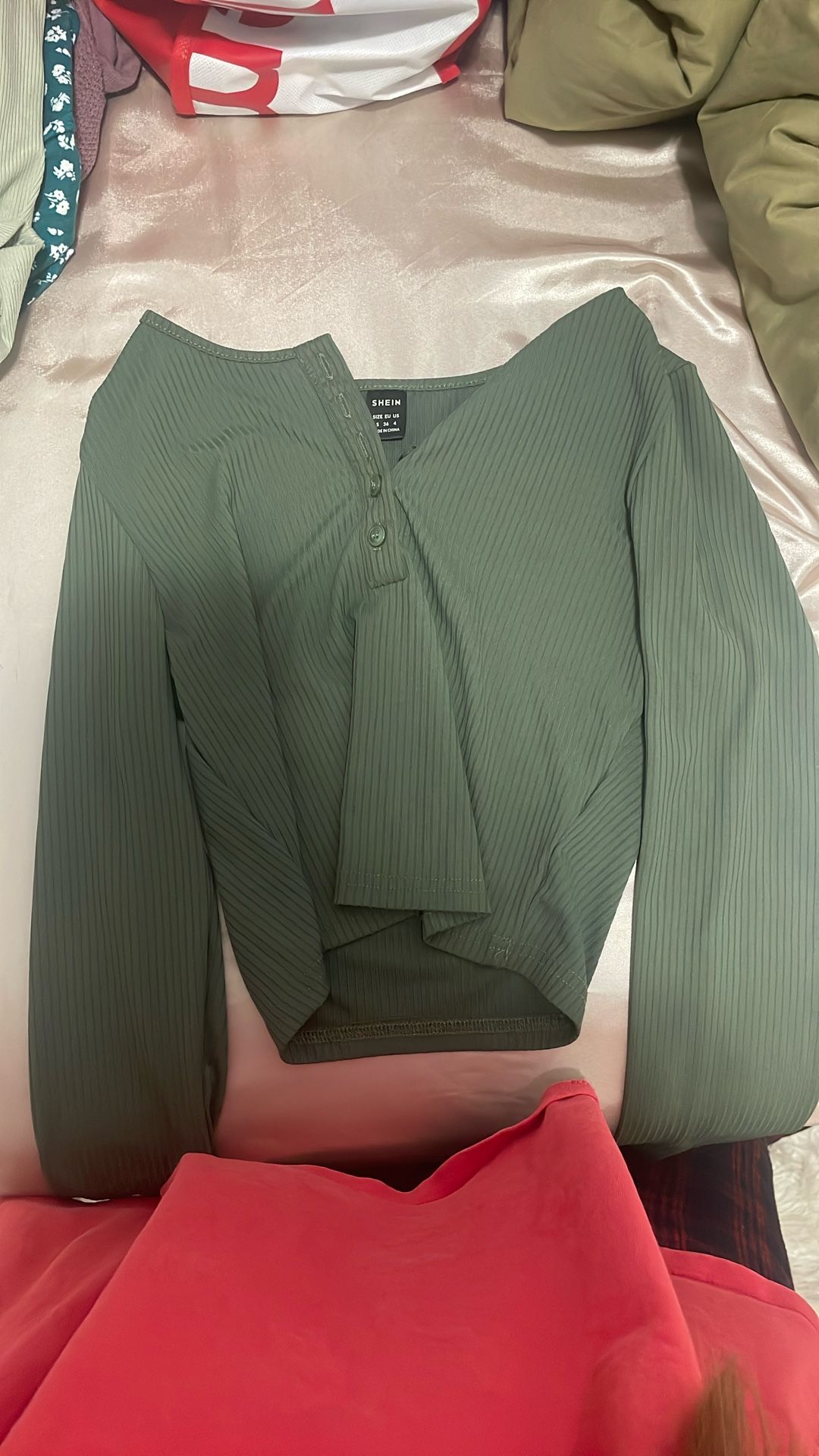 cropped fitted shirt