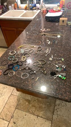 Selling jewelry jar wearable jewelry not a mystery if you see it all for one price