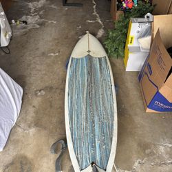 Doc Surfboard very Good condition 6’2”