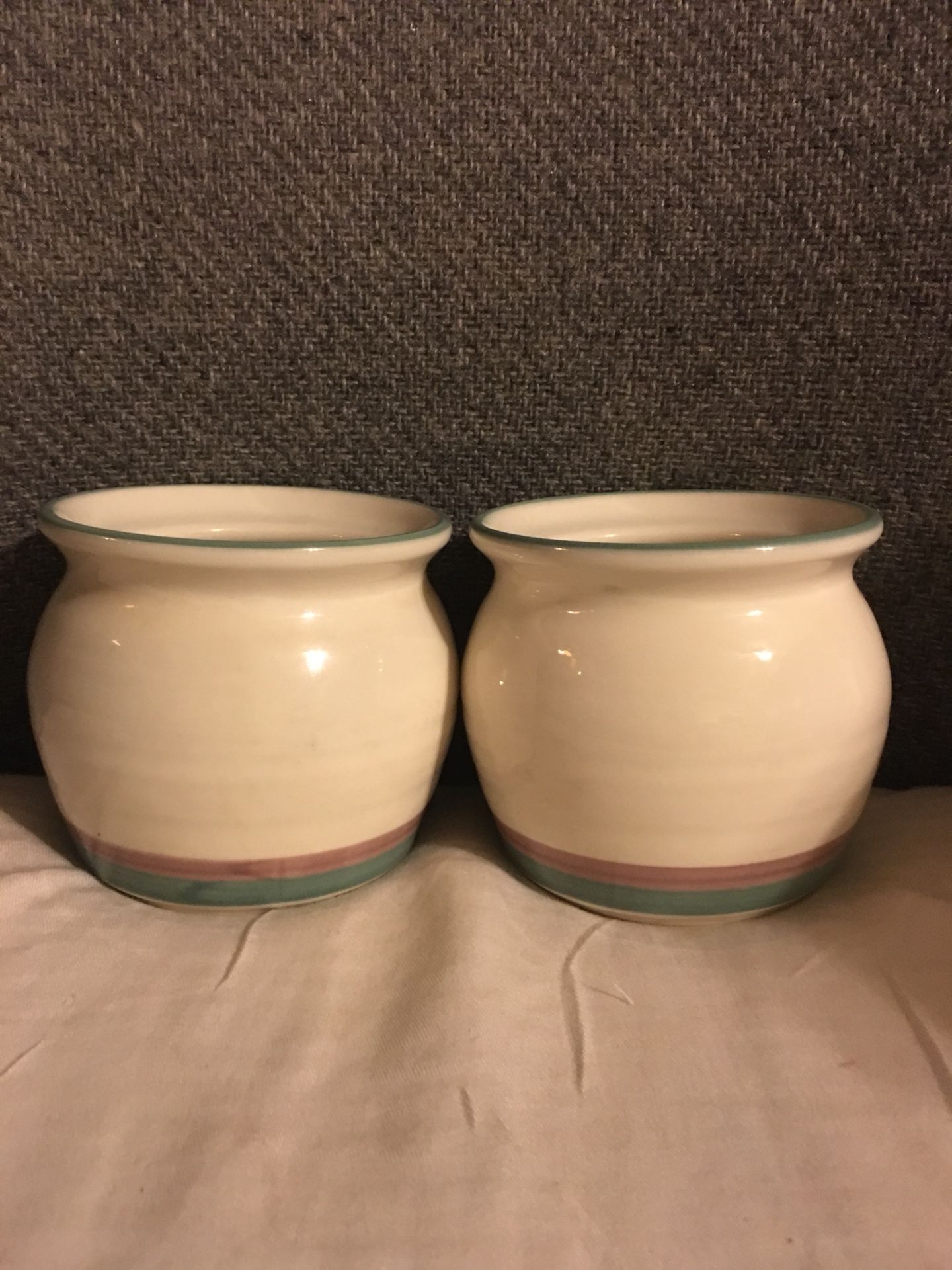 Pair of mini ceramic pots