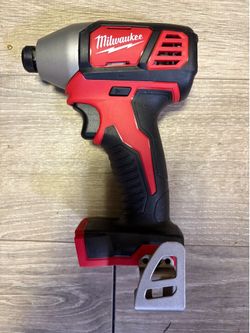 Milwaukee M18 18V Lithium-Ion Cordless 1/4 in. Hex Impact Driver (Tool-Only)
