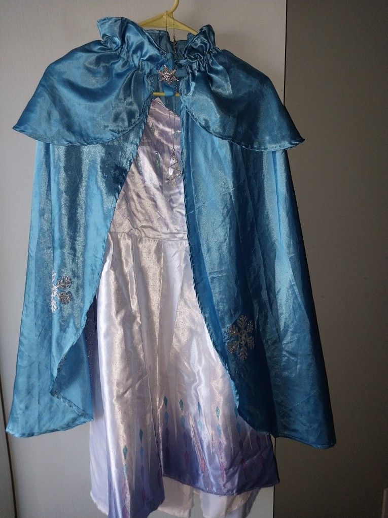 Elsa ,dress With Cape  sz 7/8