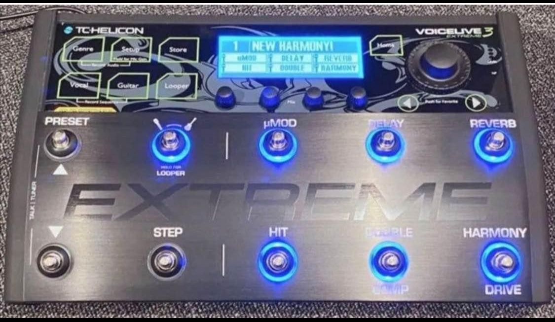 TC-Helicon VOICELIVE 3 EXTREME Multi Effect Processor - Black