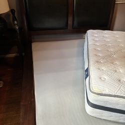 Queen Size platform bed with mattress