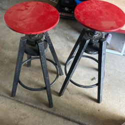 Free Wood Bar Stools! Just Dirty 