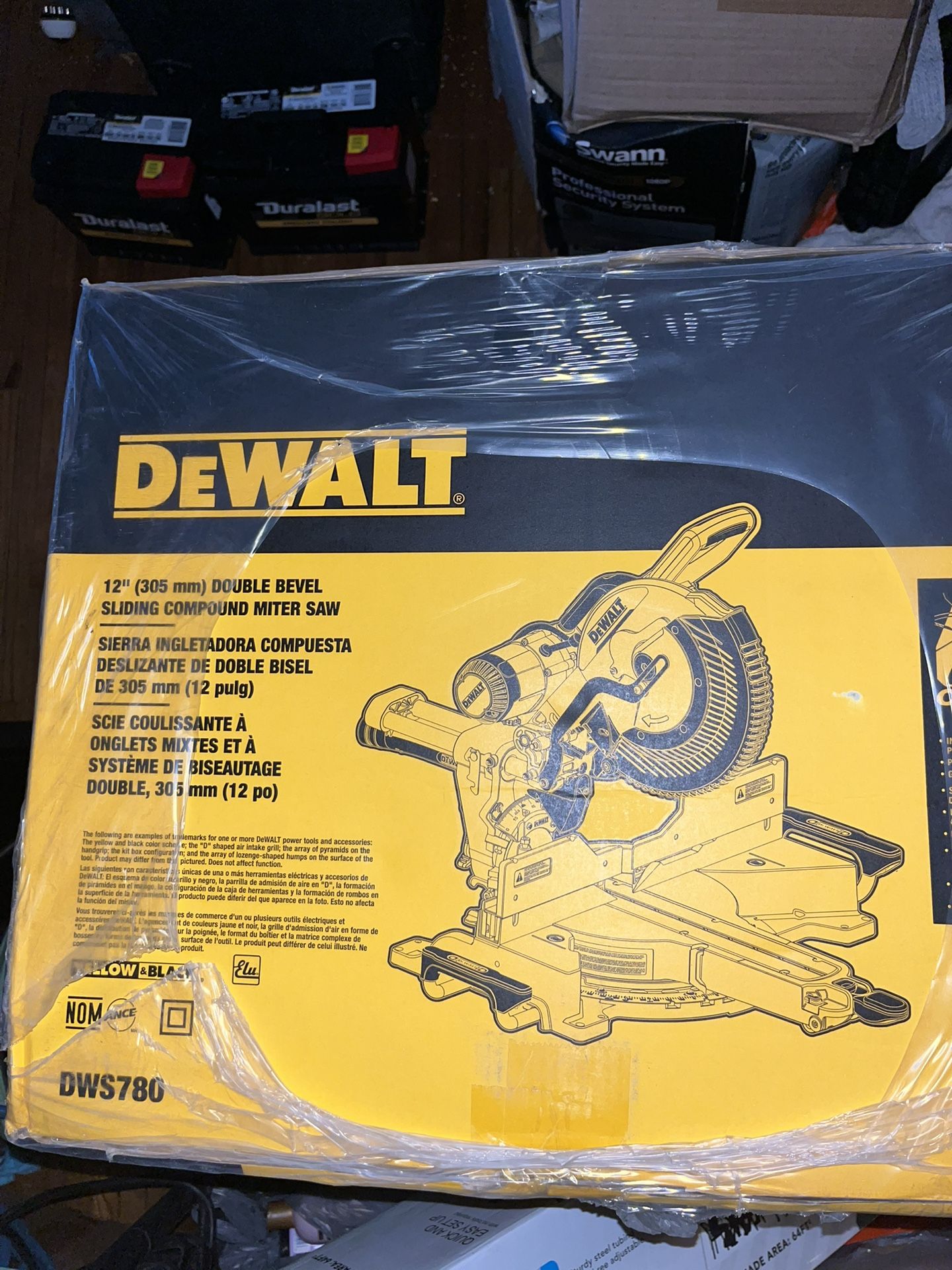 DEWALT 15 Amp Corded 12 in. Double Bevel Sliding Compound Miter Saw with XPS technology, Blade Wrench and Material Clamp