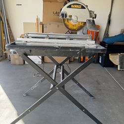 DeWalt 10 in. Wet Tile Saw with Stand D24000S