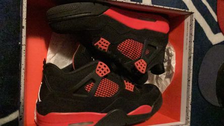 Jordan Retro 4 Red Thunder men’s sneaker shoes size 10 used good condition with box orignal n