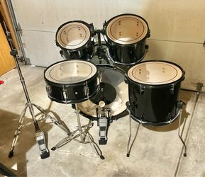Drum kit