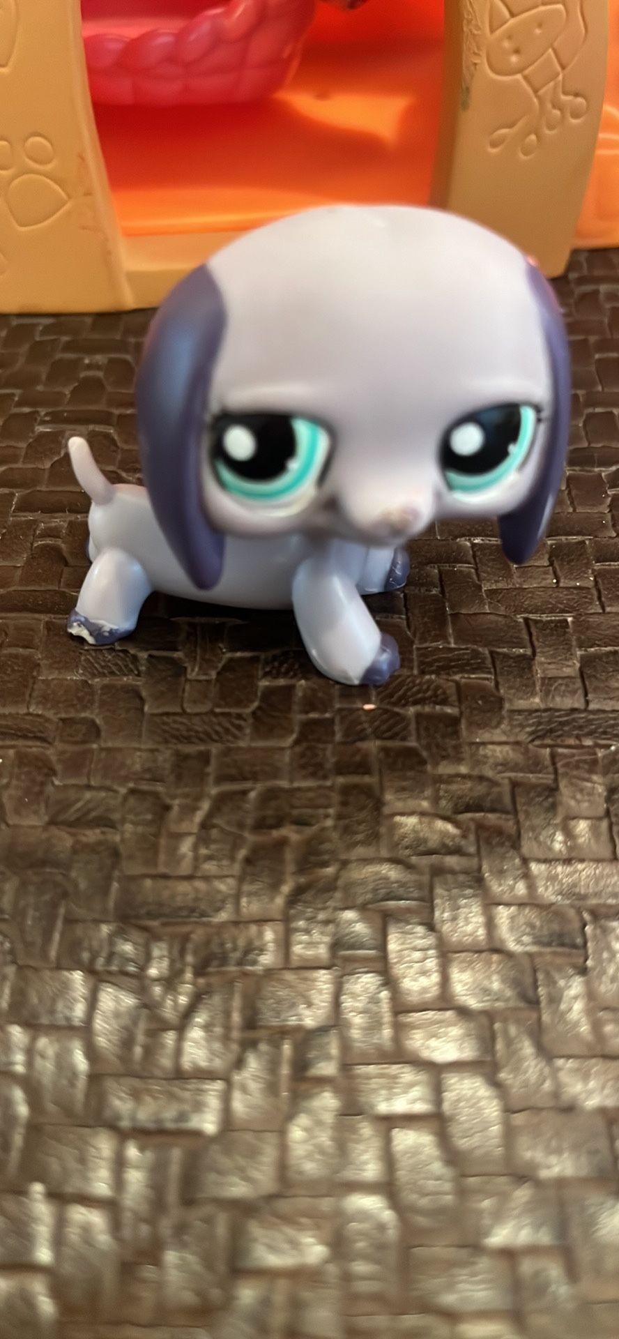 Littlest Pet Shop #1367 Dachshund Purple Dog Figure Toy LPS Generation 3