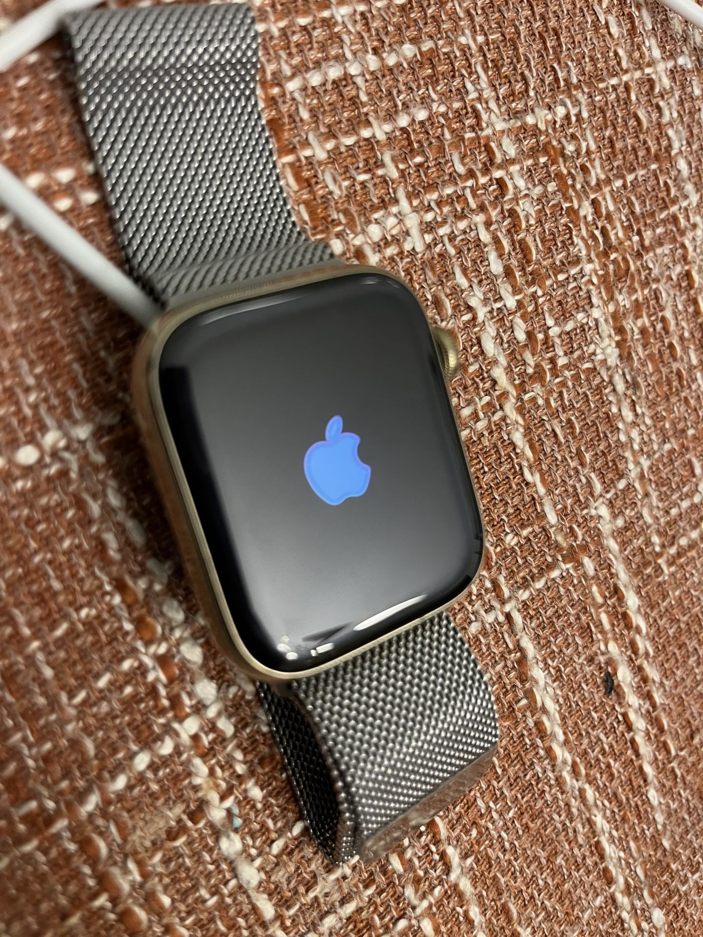 Apple Watch – Great Condition – Includes Charger & Band