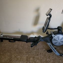 Nordictrack RW500 rower for Sale in Apple Valley CA OfferUp